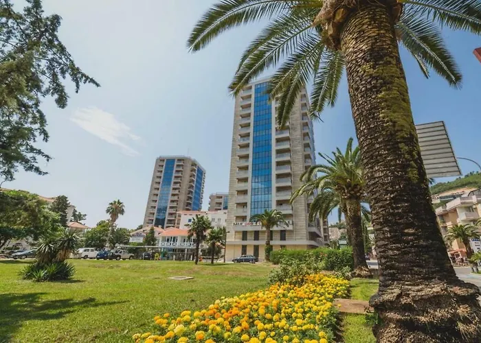 Blue Marlin Apartments
